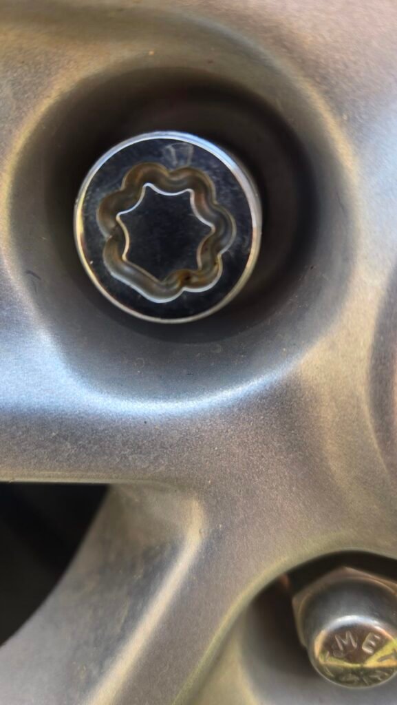 Chevrolet Equinox wheel locking nut key replacement