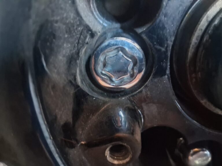 2000 ford Ranger wheel locking nut key replacement