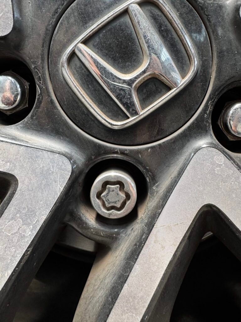 2014 Honda Civic wheel locking nut key replacement