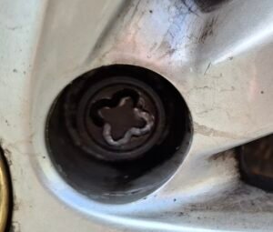 Alfa Romeo Romeo wheel locking nut key replacement