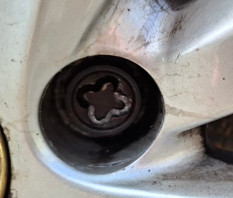 Alfa Romeo Romeo wheel locking nut key replacement