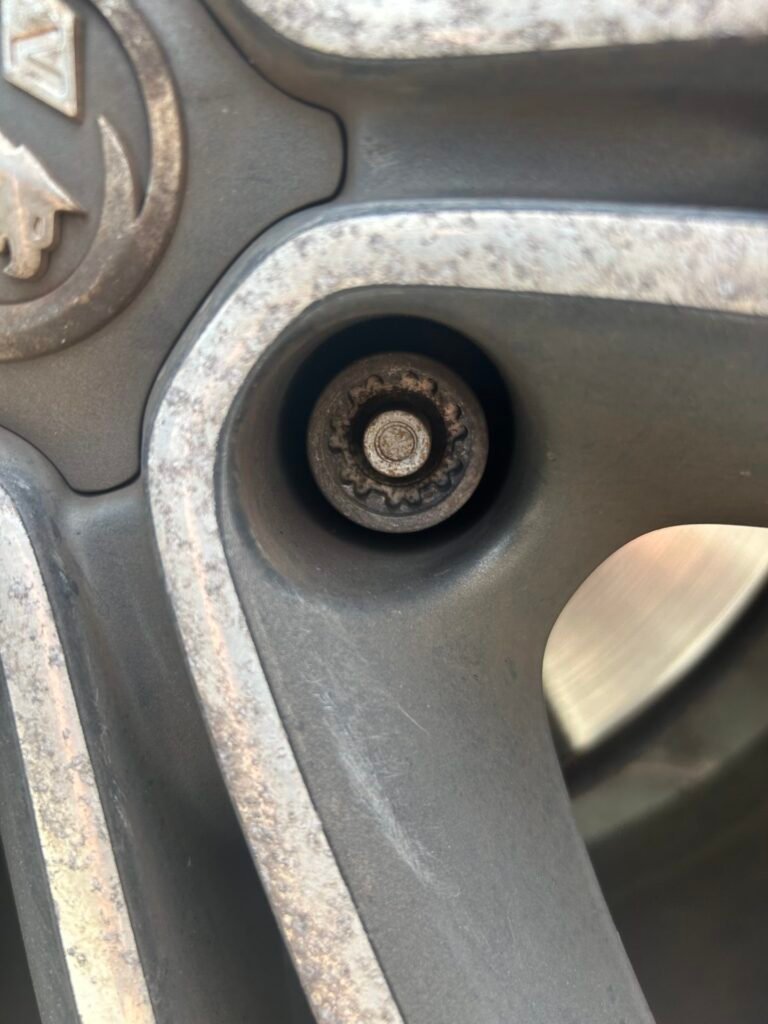 Astra GTC 2017 GTC wheel locking nut key replacement