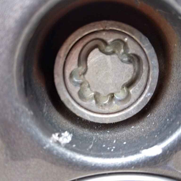 Audi A1 GT Line Audi A1 Sportback 30 TFSI wheel locking nut key replacement