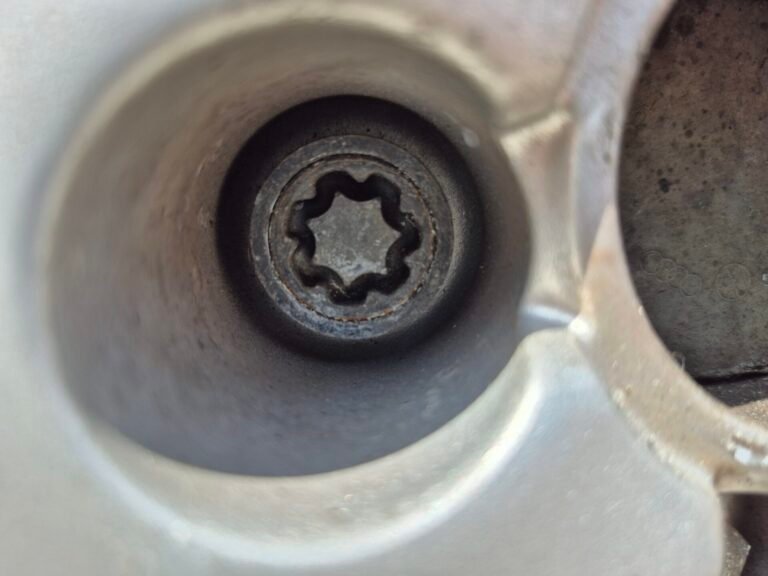 audi a1 wheel locking nut key replacement