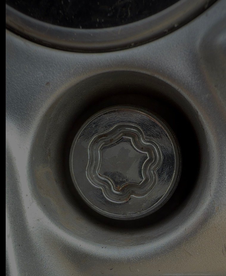 Audi A1 wheel locking nut key replacement