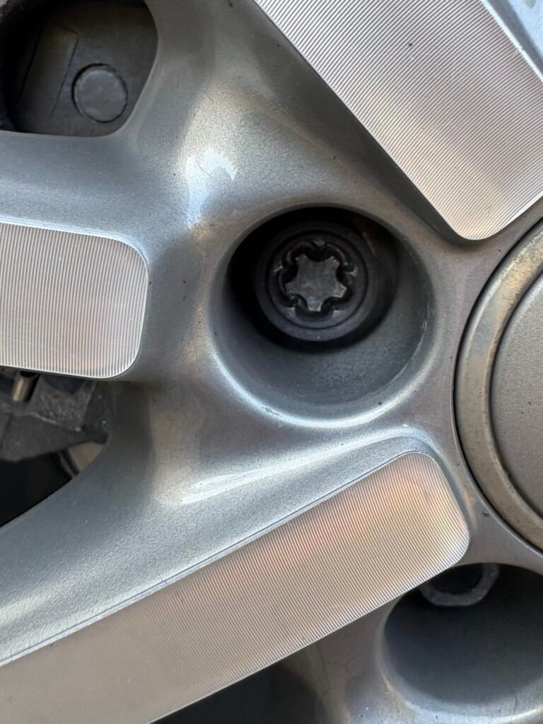 Audi A3 2018 wheel locking nut key replacement