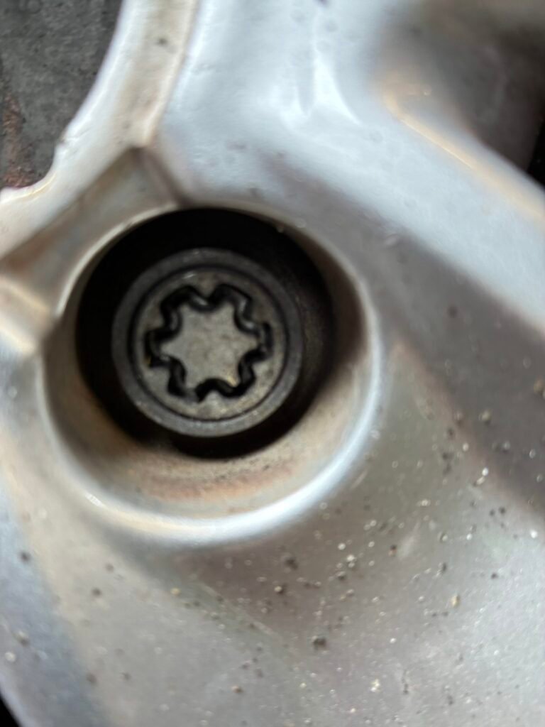 Audi A3 wheel locking nut key replacement