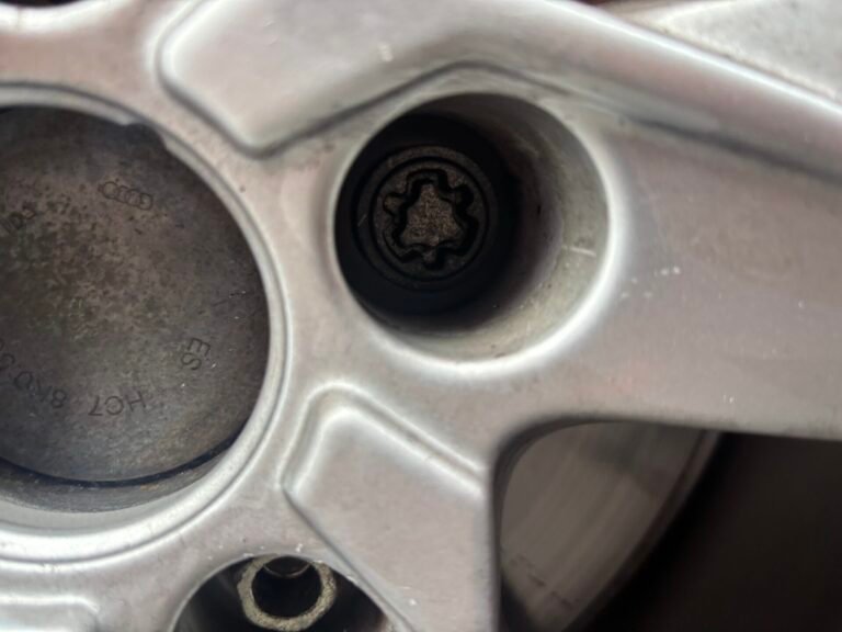 Audi A4 wheel locking nut key replacement