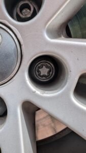 Audi A5 wheel locking nut key replacement