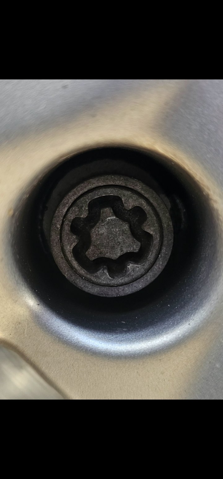 Audi S3 wheel locking nut key replacement