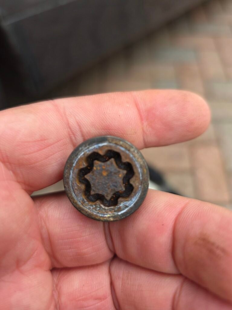 Audi TT wheel locking nut key replacement