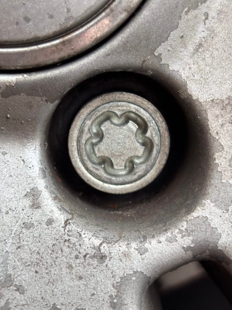 Audi A3 wheel locking key