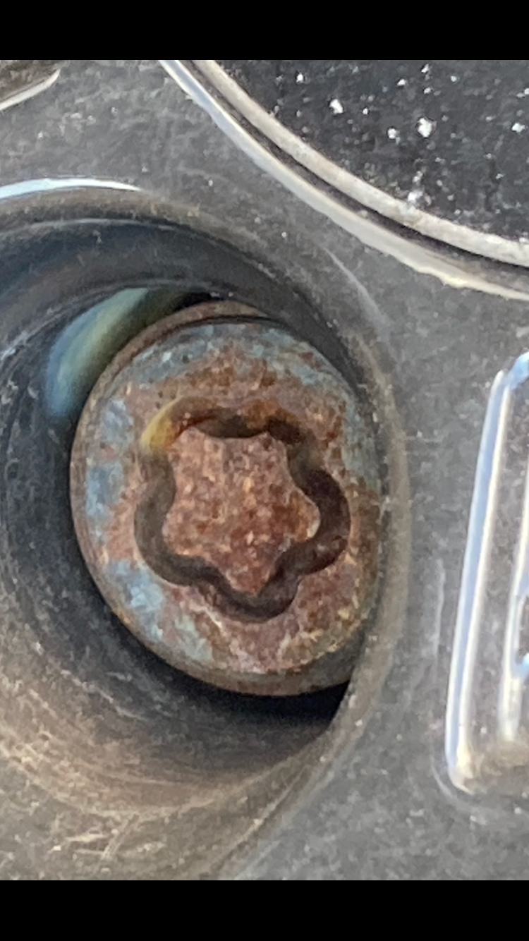 BM4 420D wheel locking nut key replacement