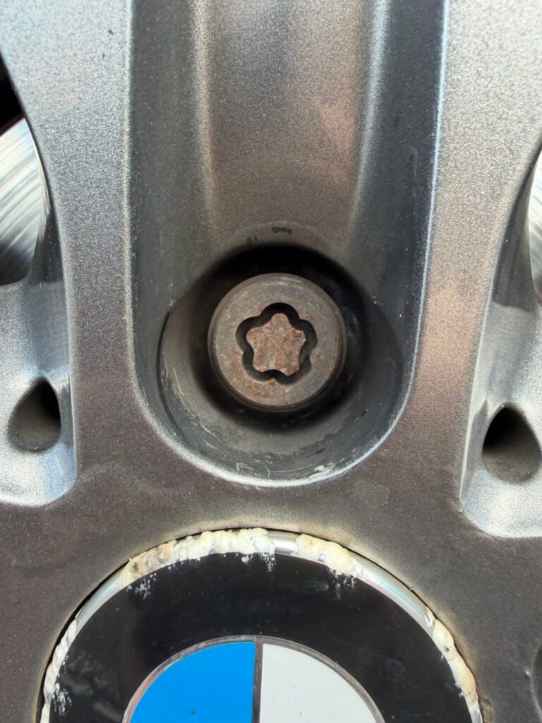 BMW 1 series 2013 wheel locking nut key replacement