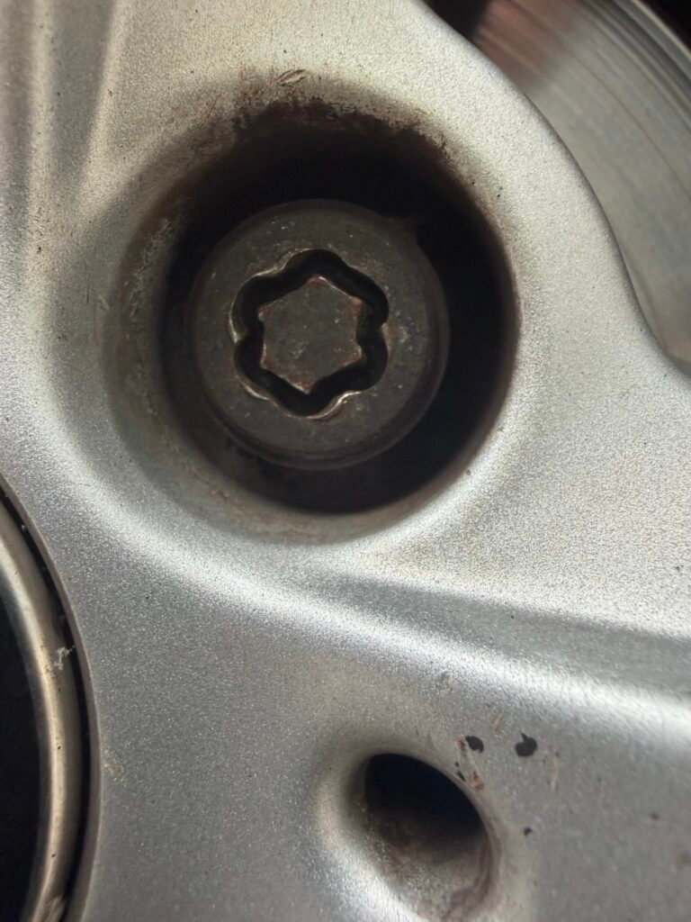 BMW 116D wheel locking nut key replacement