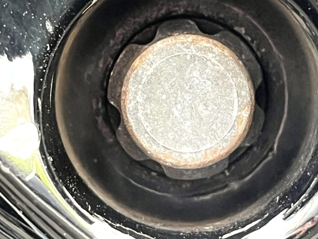 BMW 2 SERIES wheel locking nut key replacement
