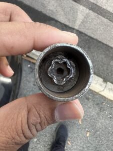 Bmw 3 series wheel locking nut key replacement