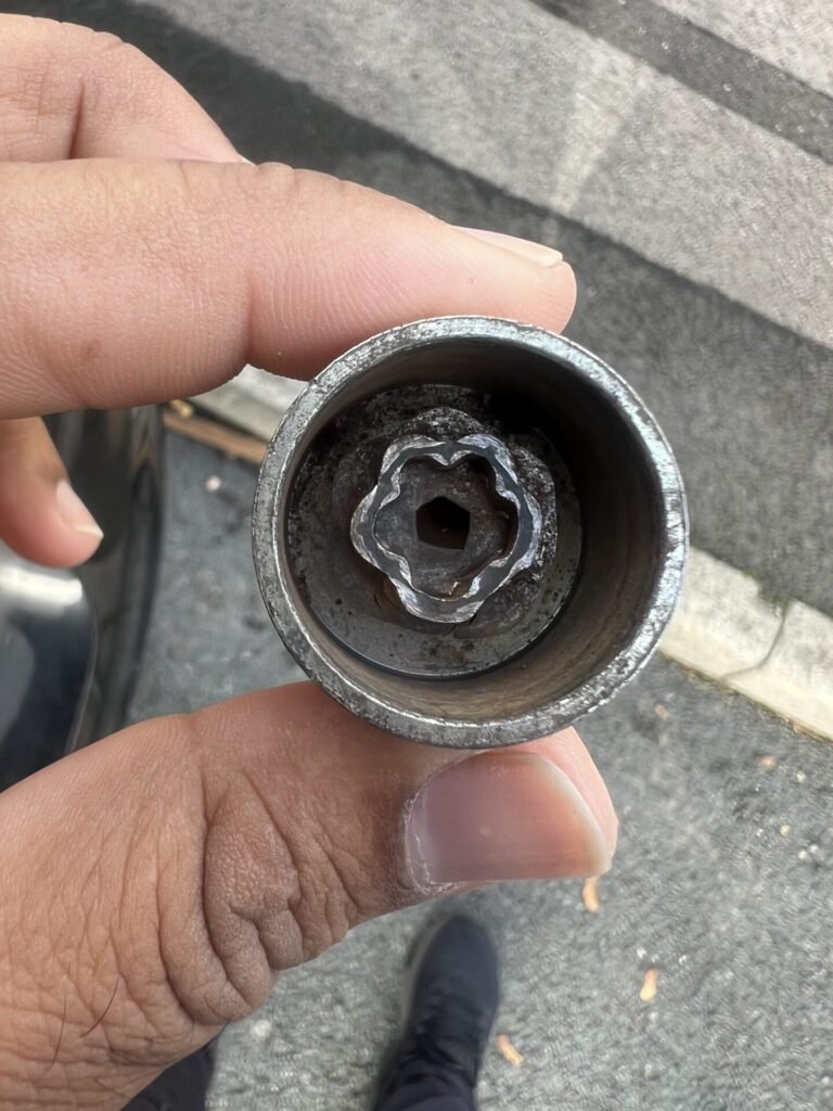 Bmw 3 series wheel locking nut key replacement