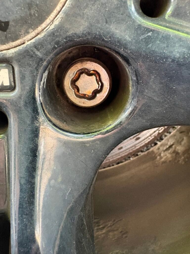 BMW 3 SERIES wheel locking nut key replacement