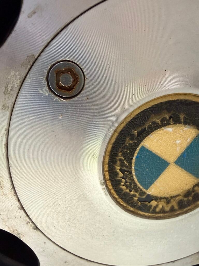 BMW 318i convertible wheel locking nut key replacement