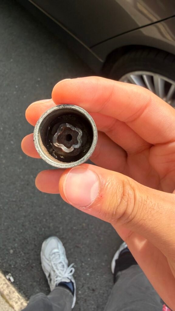BMW 320d F30 wheel locking nut key replacement