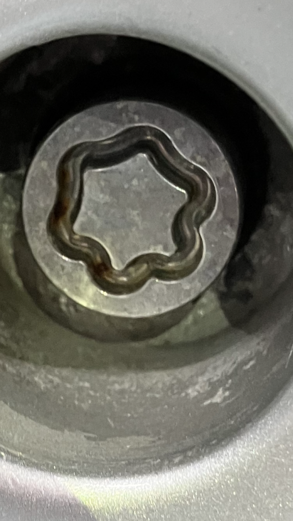 BMW 4 wheel locking nut key replacement
