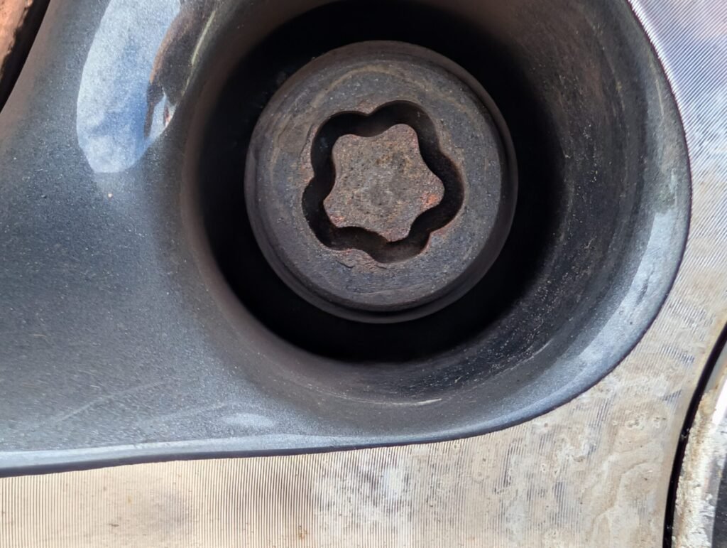 bmw 4 series wheel locking nut key replacement