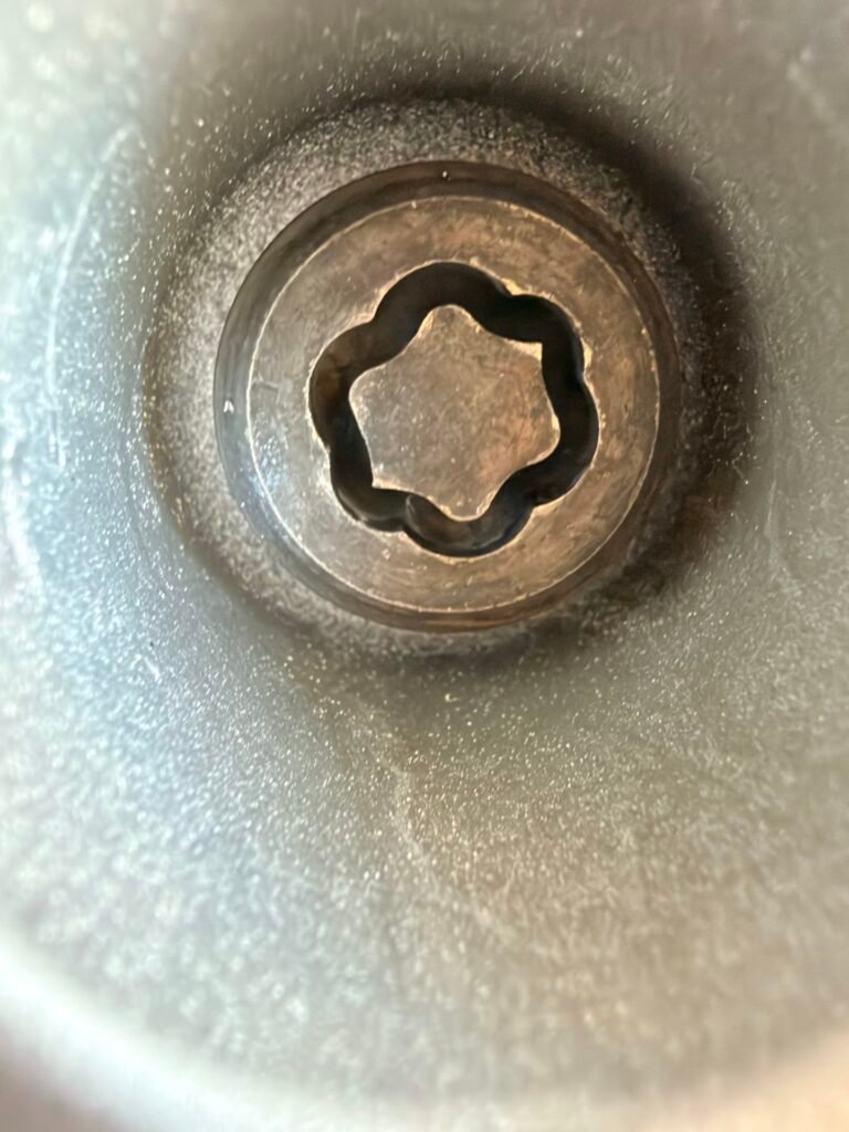 Bmw 435xi wheel locking nut key replacement