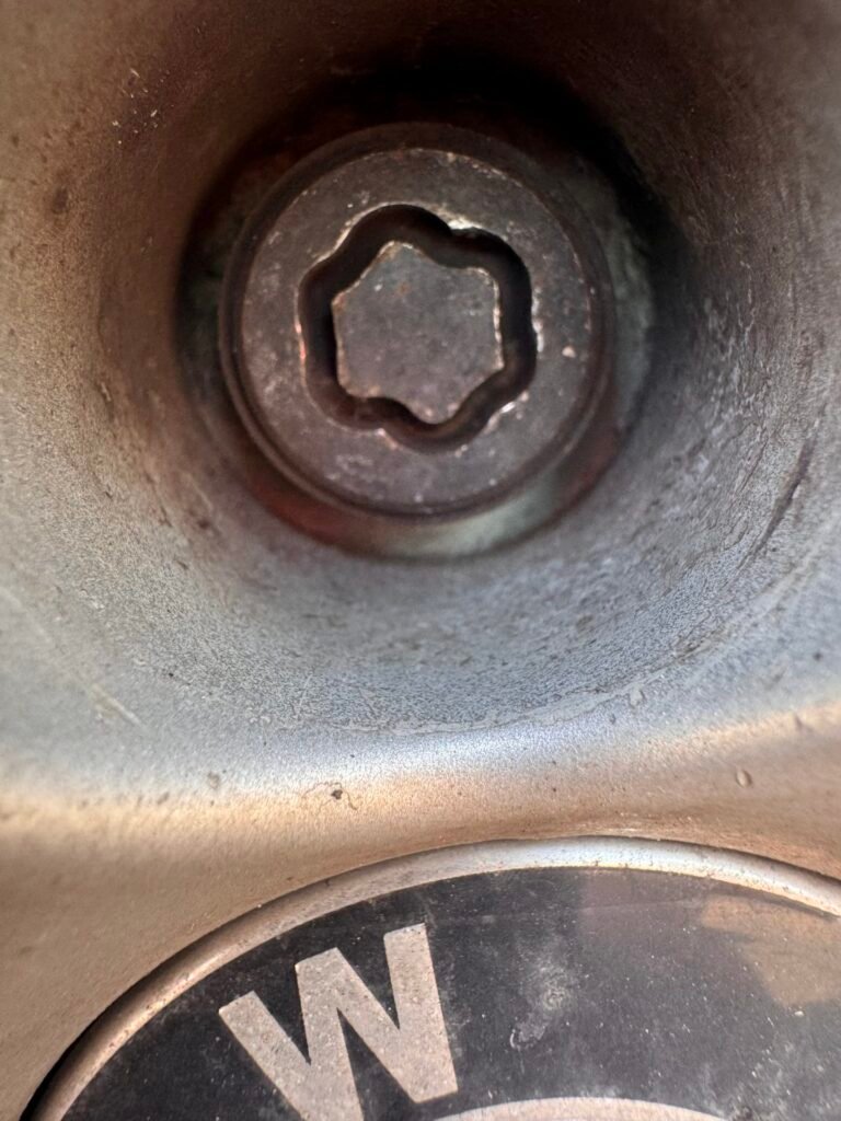 BMW 525 wheel locking nut key replacement