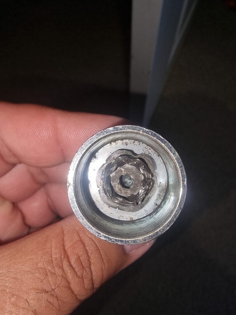 BMW 640D M SPORT wheel locking nut key replacement