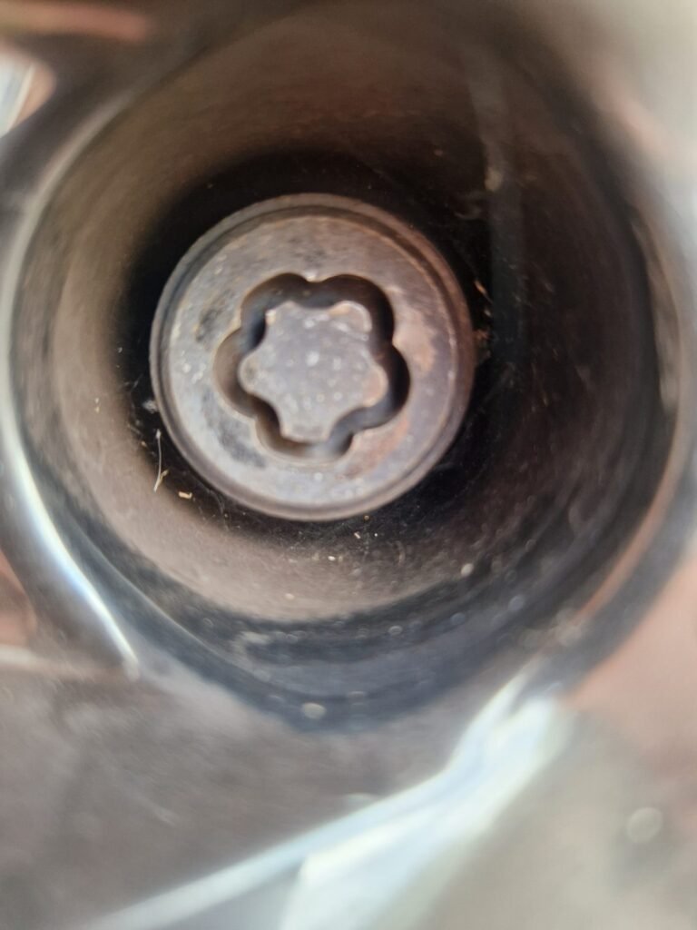 Bmw Ix3 2022 wheel locking nut key replacement