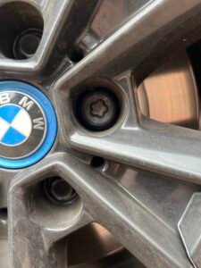 Bmw Ix3 wheel locking nut key replacement
