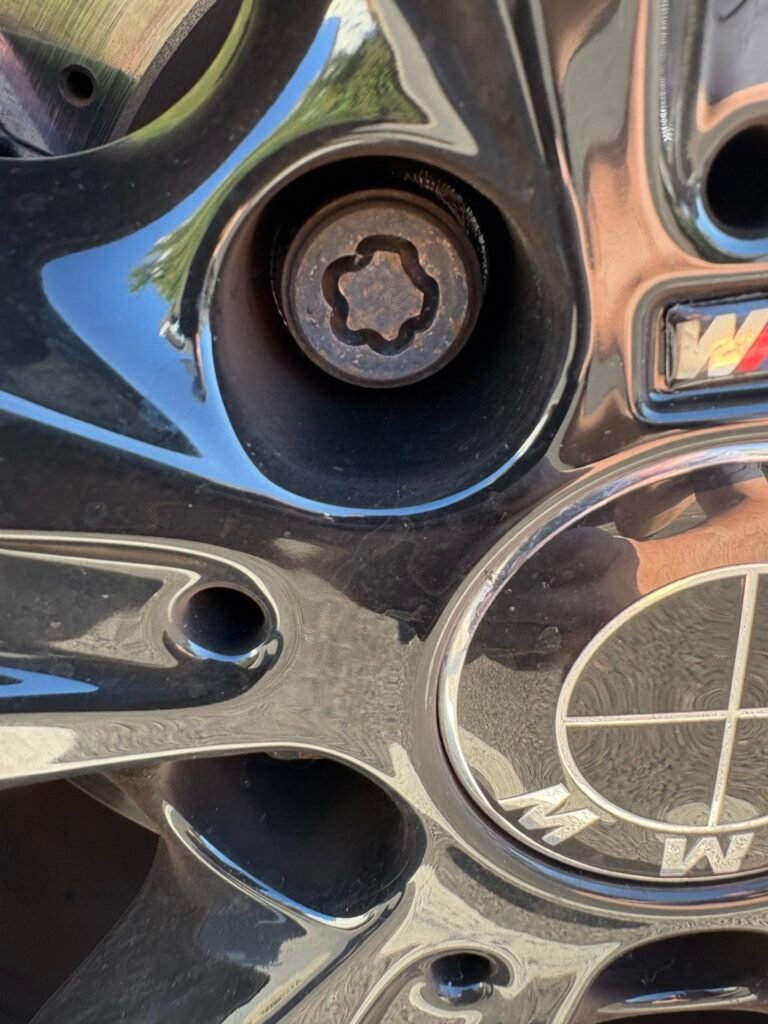 BMW M140i wheel locking nut key replacement
