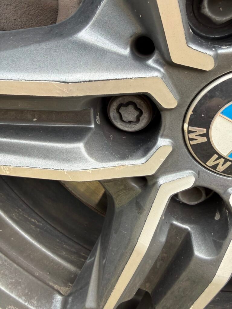 BMW Series1 wheel locking nut key replacement