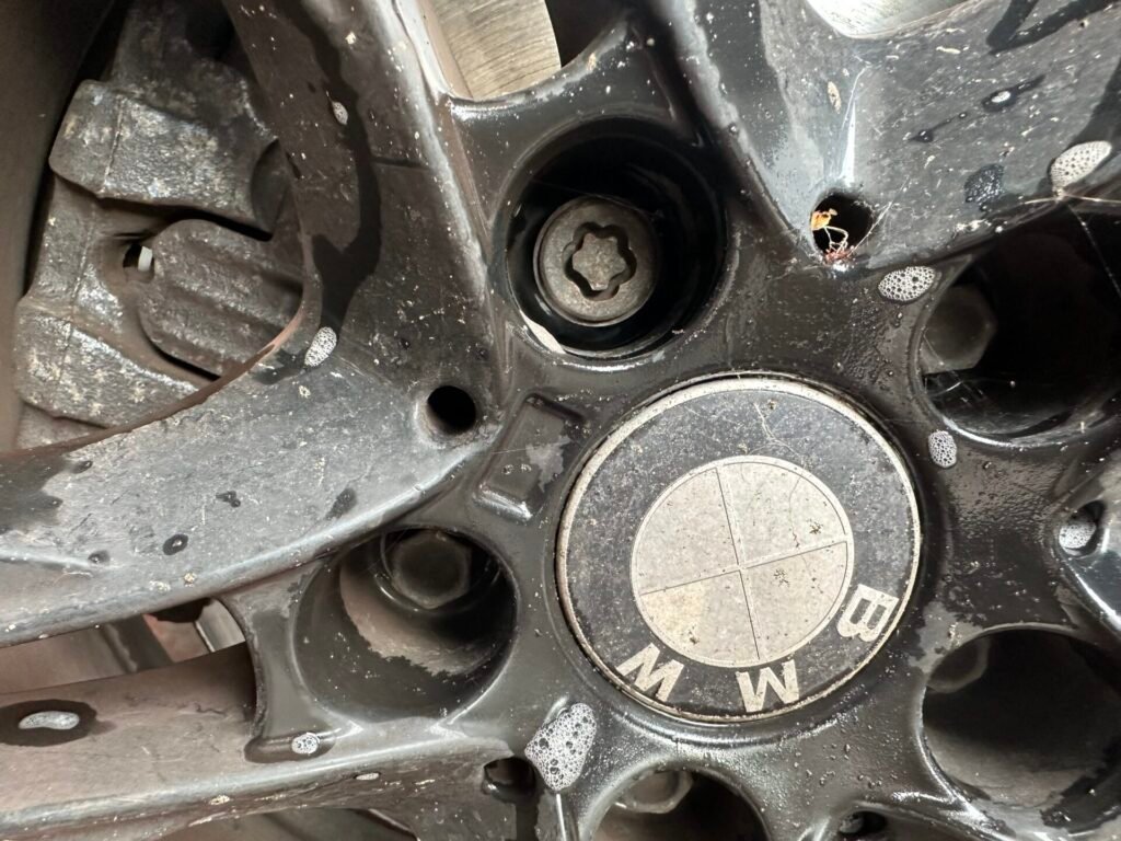 BMW X1 wheel locking nut key replacement