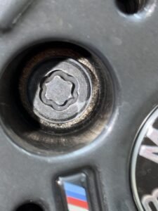 Bmw X6 wheel locking nut key replacement