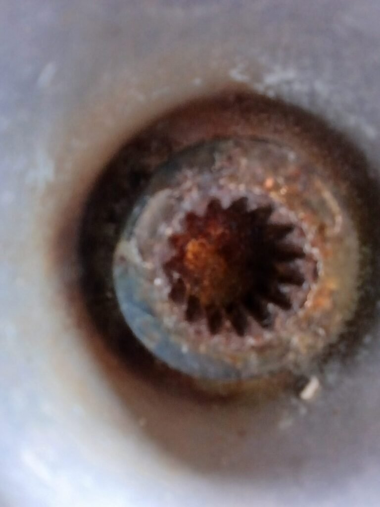Bmw Z3 wheel locking nut key replacement