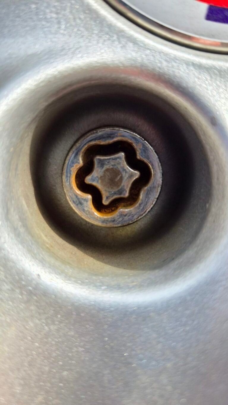 BMW z4 wheel locking nut key replacement