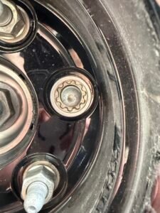 Chevrolet Suburban wheel locking nut key replacement