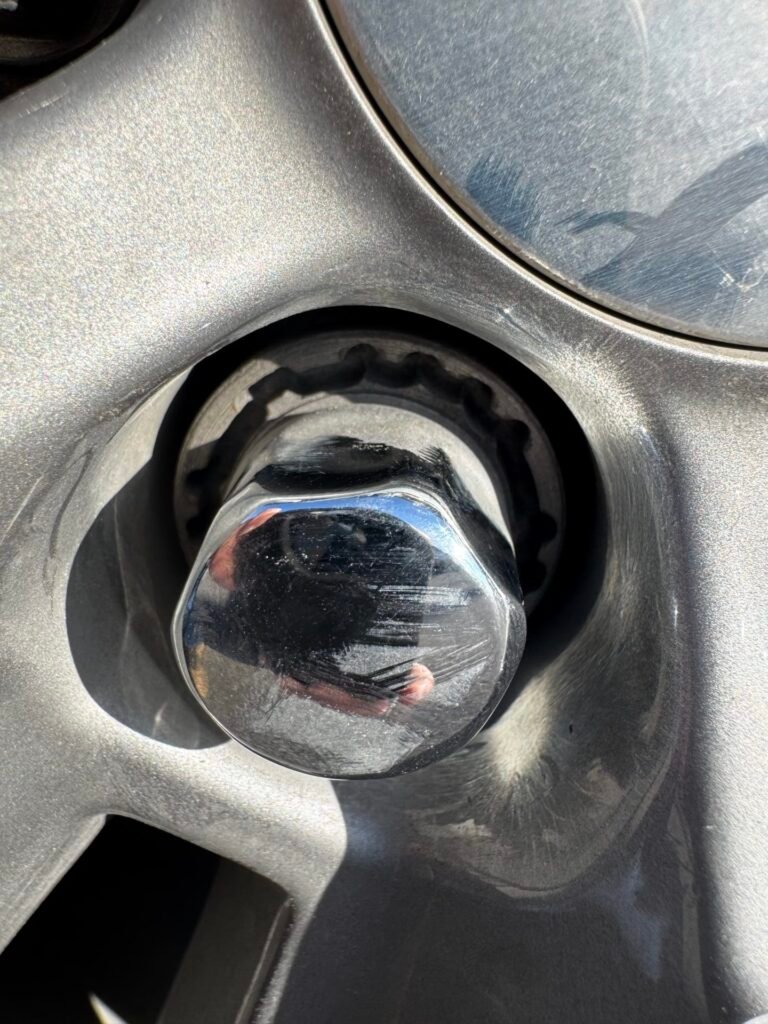 Chevrolet Traverse wheel locking nut
