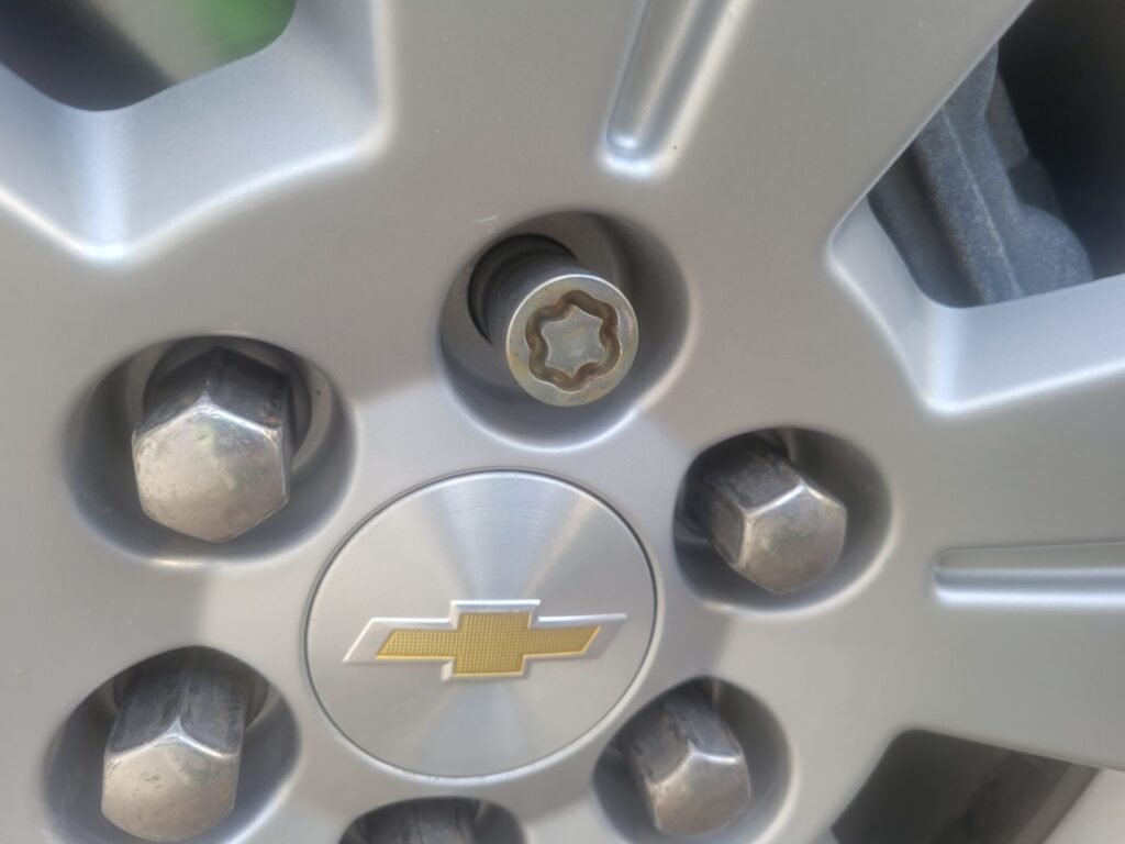 Chevy Colorado wheel locking nut key replacement