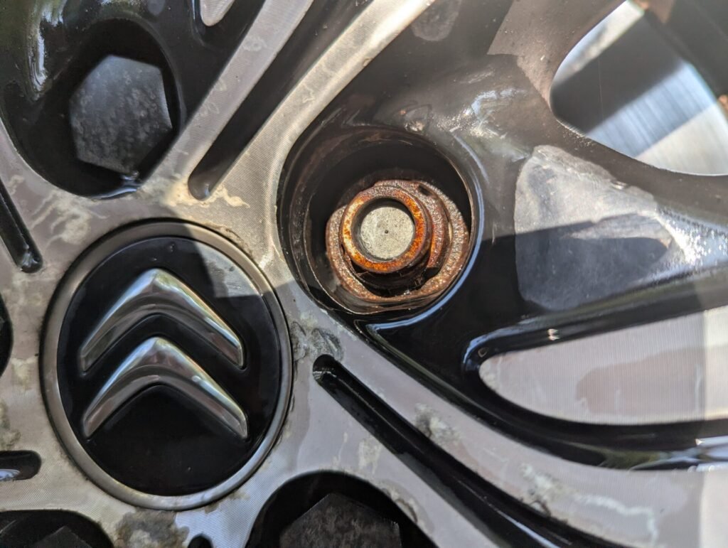 Citroen C4 grand picasso wheel locking nut key replacement