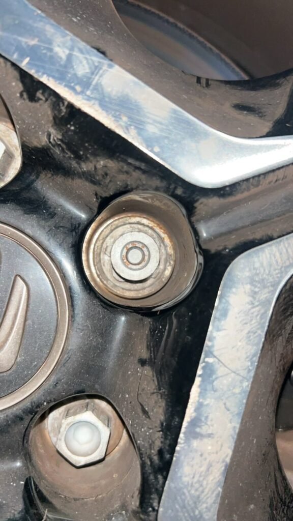 Citroen C5 aircross wheel locking nut key replacement