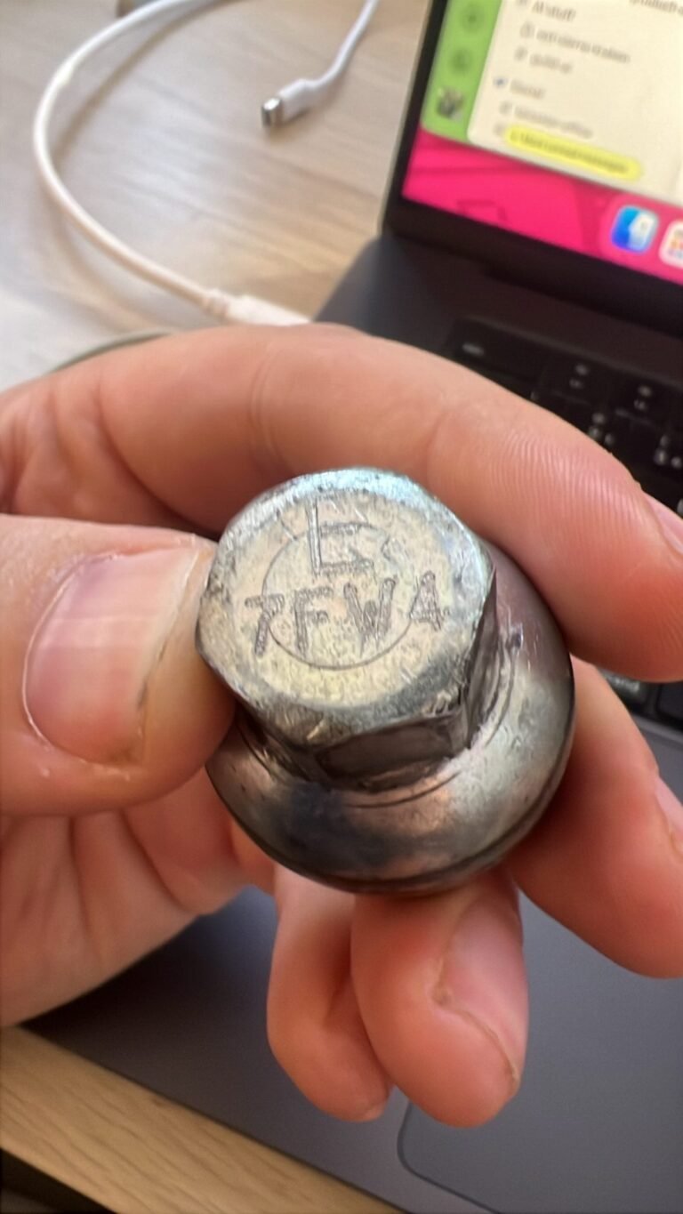 Citroen Ds wheel locking nut key replacement