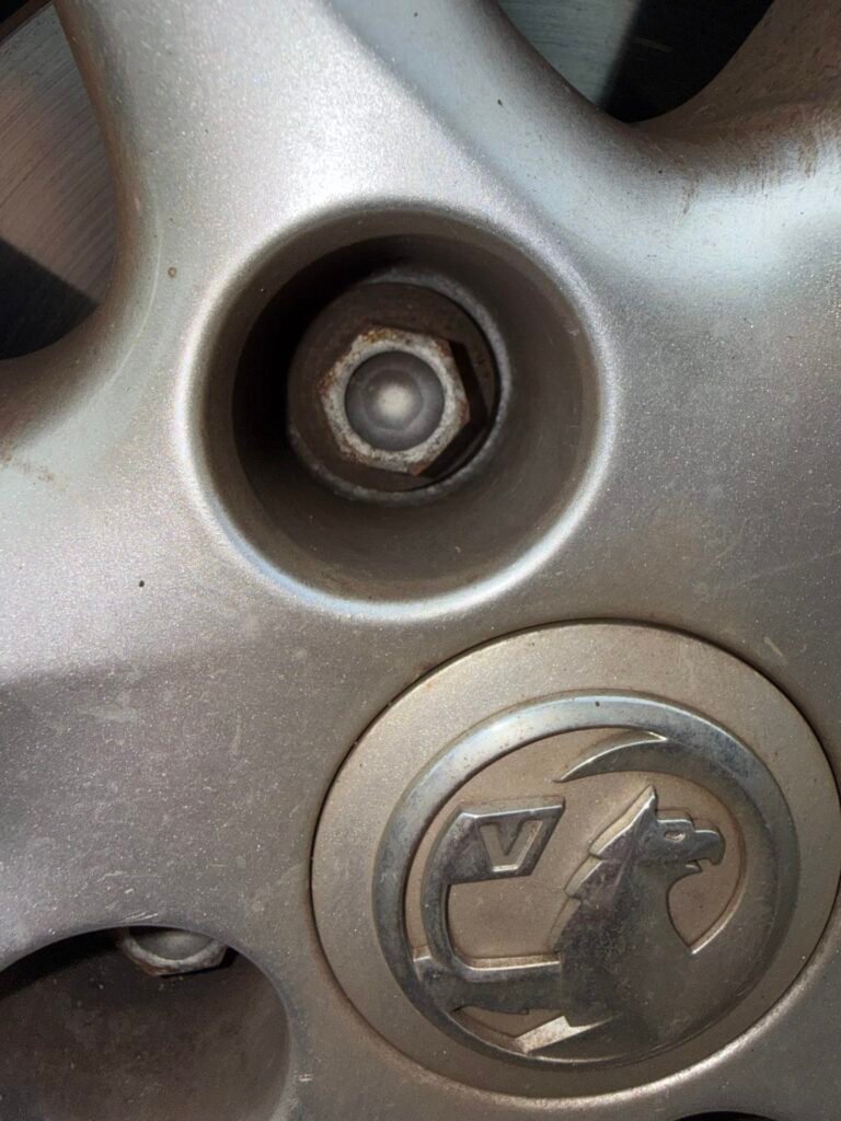 Corsa 2021 wheel locking nut key replacement