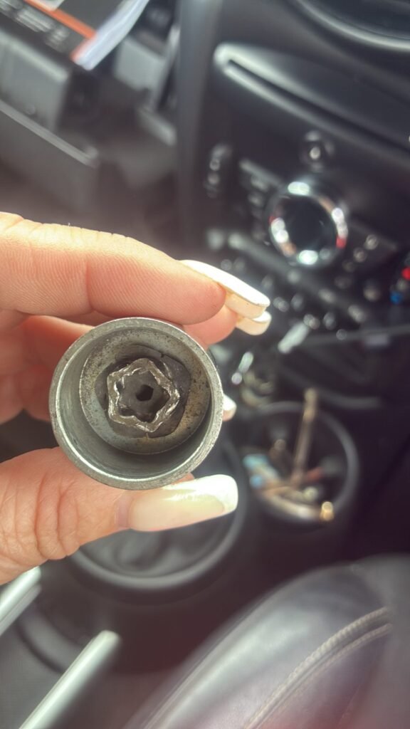 Country man Countryman wheel locking nut key replacement