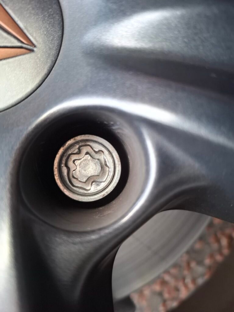 Cupra Ateca wheel locking nut key replacement