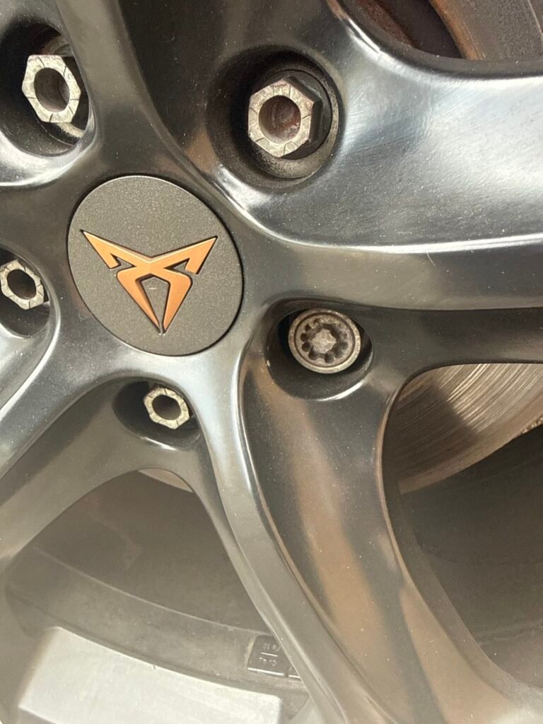 CUPRA Formentor wheel locking nut key replacement