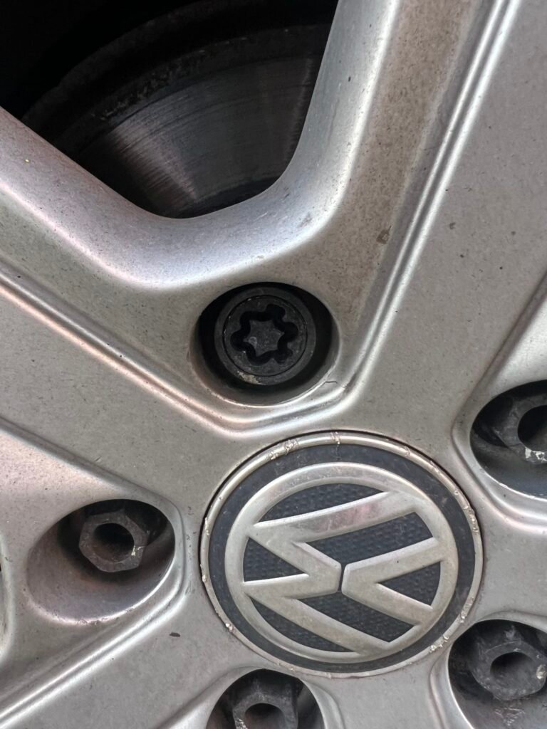 Drejta VW GOLF MK7 wheel locking nut key replacement