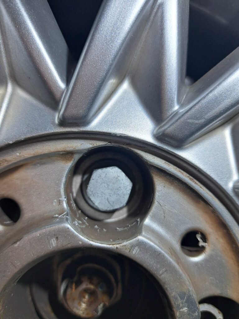 Fiat 500 wheel locking nut key replacement